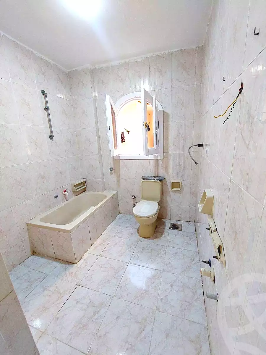 https://aqarmap.com.eg/en/listing/7198413-for-sale-alexandria-al-agamy-shataa-el-nakheel