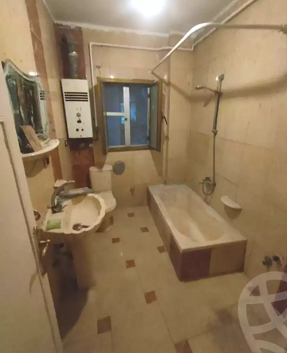 https://aqarmap.com.eg/en/listing/7198585-for-sale-alexandria-miami-mohammed-galal-hammad-st