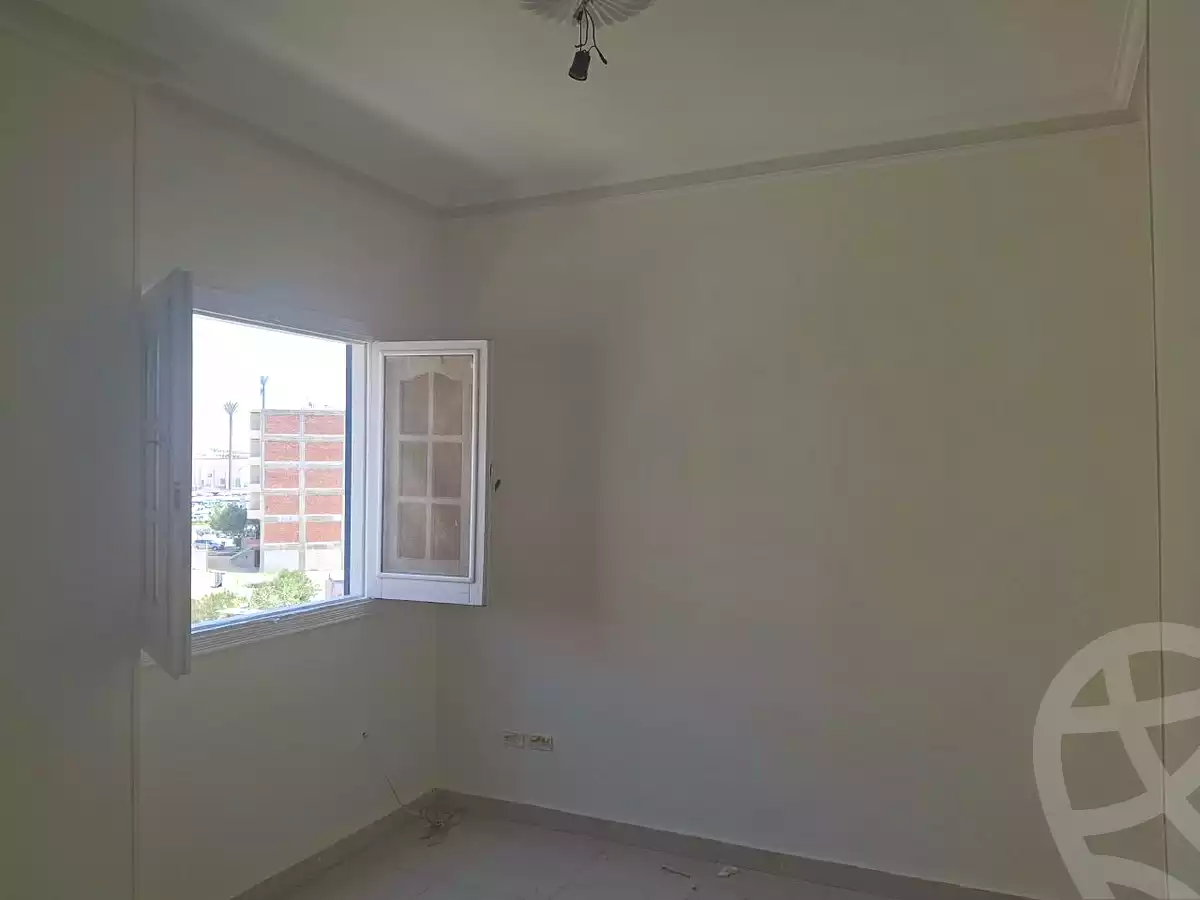 https://aqarmap.com.eg/ar/listing/7198669-for-sale-cairo-6th-of-october-el-ahyaa-neighborhood-3rd-al-hay-al-thalith-st