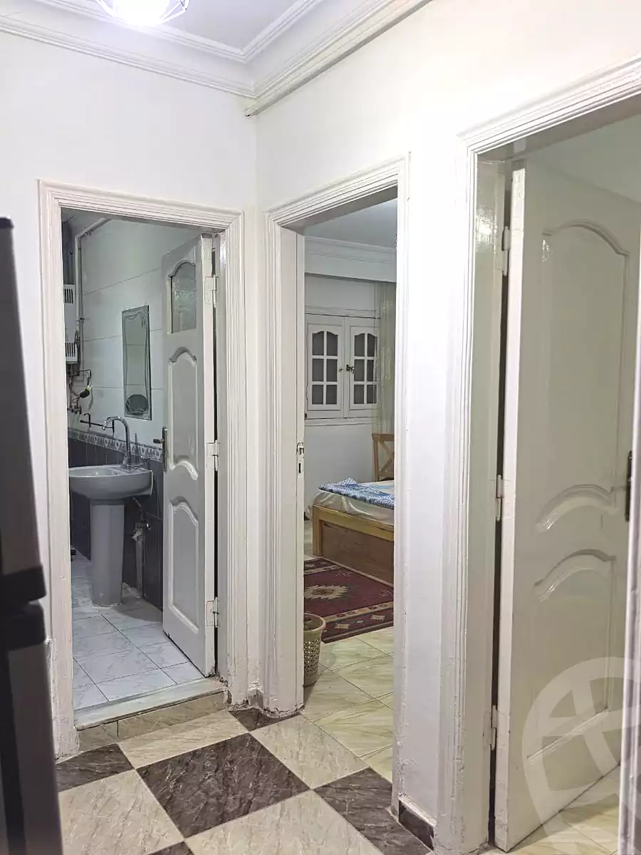 https://aqarmap.com.eg/ar/listing/7198681-for-rent-cairo-6th-of-october-el-ahyaa-neighborhood-1st-third-neighborhood