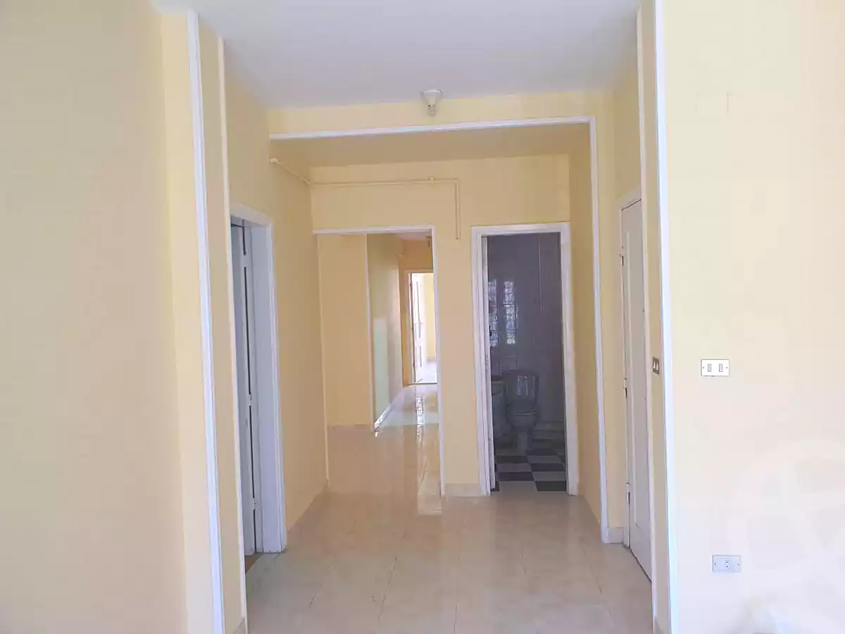 https://aqarmap.com.eg/ar/listing/7198950-for-rent-cairo-6th-of-october-el-ahyaa-neighborhood-8th-el-tahrir-rd