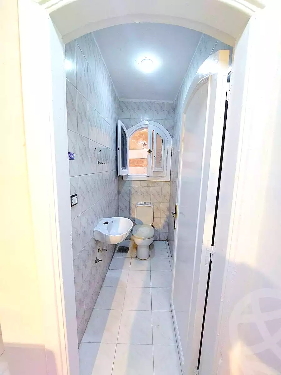 https://aqarmap.com.eg/en/listing/7199038-for-sale-alexandria-al-agamy-shataa-el-nakheel