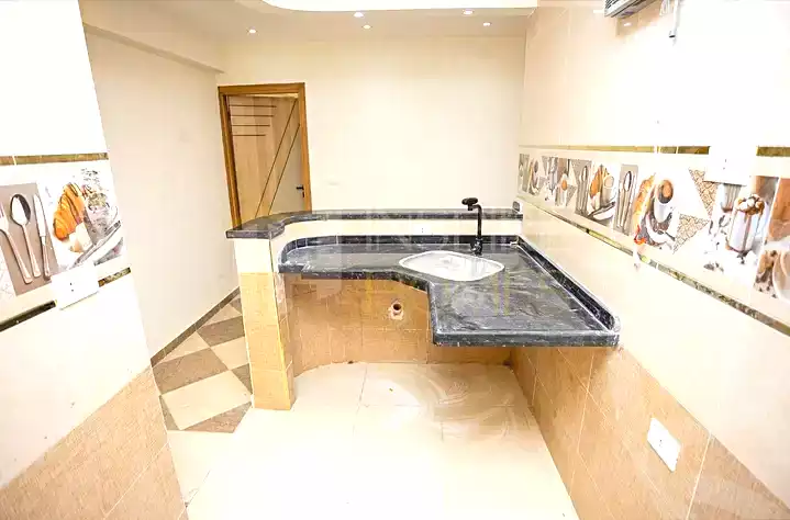 https://aqarmap.com.eg/ar/listing/7199911-for-sale-alexandria-sydy-bshr-sydy-bshr-bhry-shr-mhmd-njyb