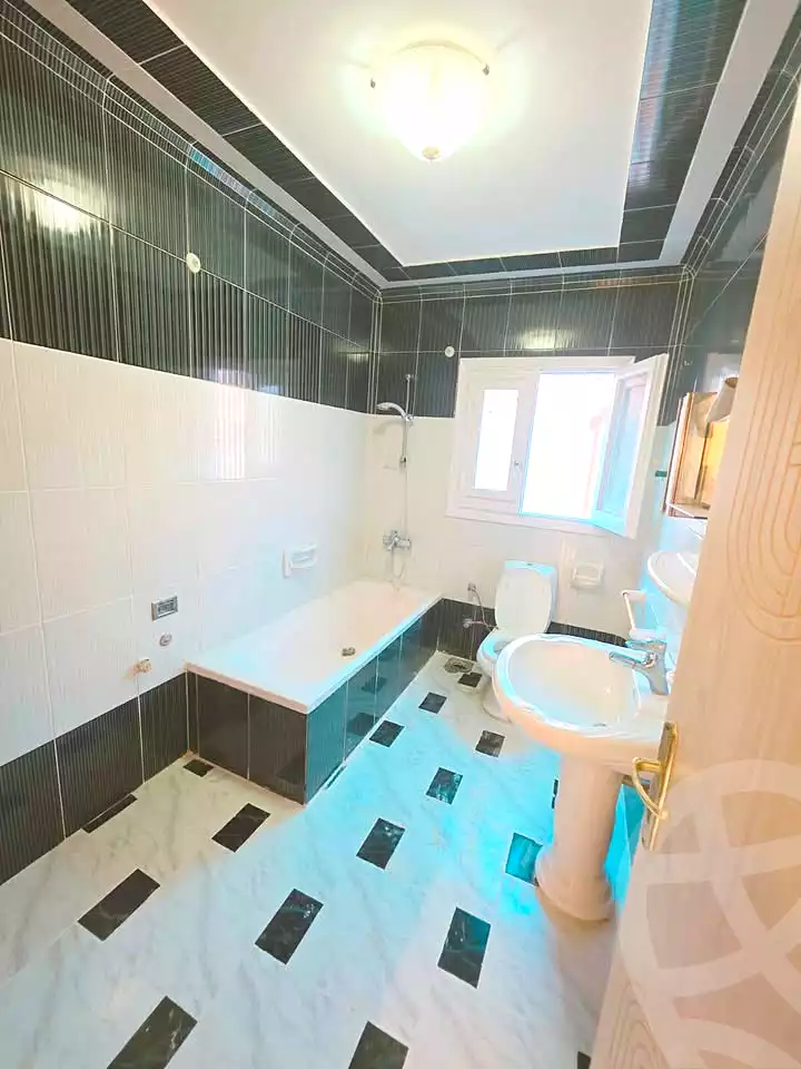 https://aqarmap.com.eg/ar/listing/7199921-for-sale-alexandria-al-agamy-shataa-el-nakheel