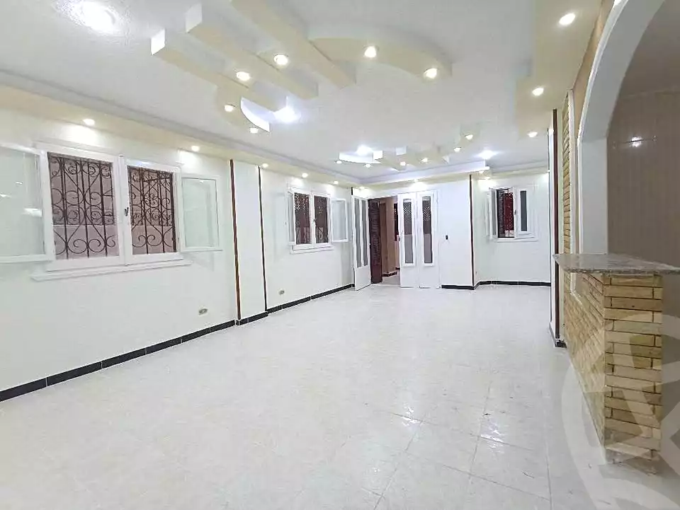 https://aqarmap.com.eg/ar/listing/7200063-for-sale-alexandria-al-agamy-shataa-el-nakheel