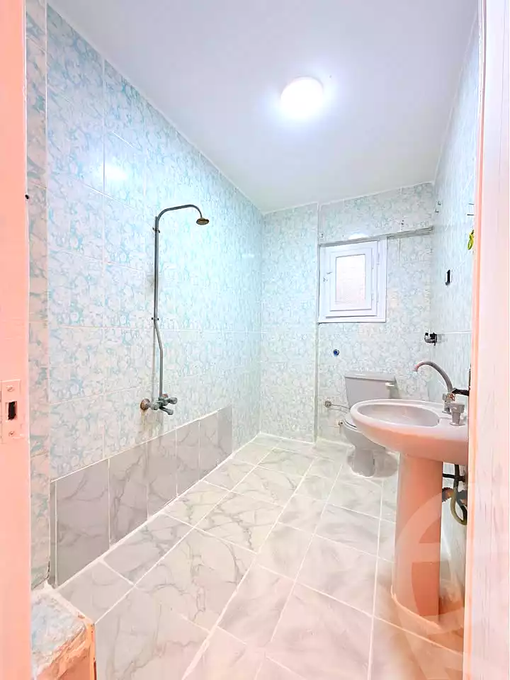 https://aqarmap.com.eg/en/listing/7201080-for-sale-alexandria-al-agamy-shataa-el-nakheel