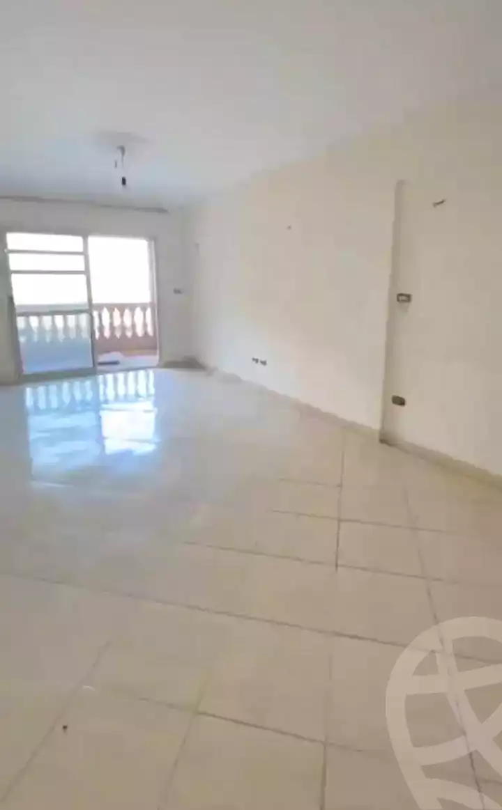 https://aqarmap.com.eg/ar/listing/7201254-for-rent-alexandria-moharram-bey