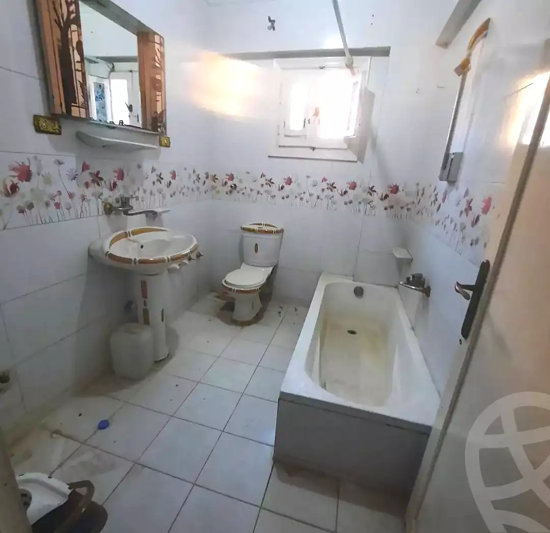 https://aqarmap.com.eg/ar/listing/7201297-for-sale-alexandria-al-agamy-el-hanouvel-al-asdakaa-st