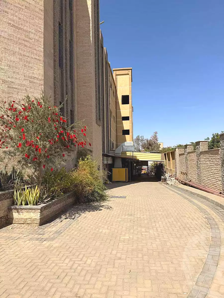 https://aqarmap.com.eg/ar/listing/7201623-for-sale-sharqia-10th-of-ramadan-industrial-area-3rd-industrial-zone-a4