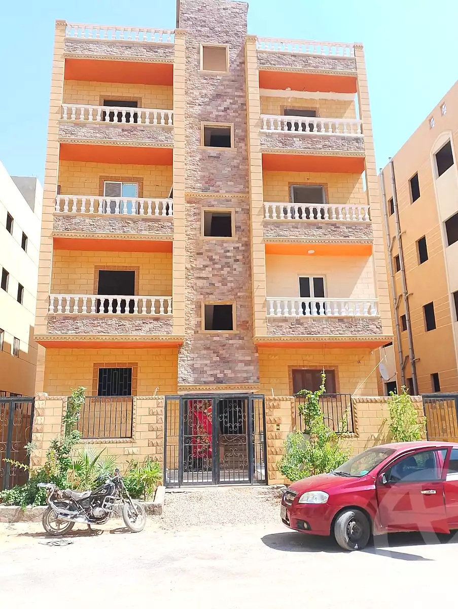 https://aqarmap.com.eg/ar/listing/7202173-for-sale-cairo-badr-city-hai-el-ashgar-featured-neighborhood-el-imam-el-bokhary-st
