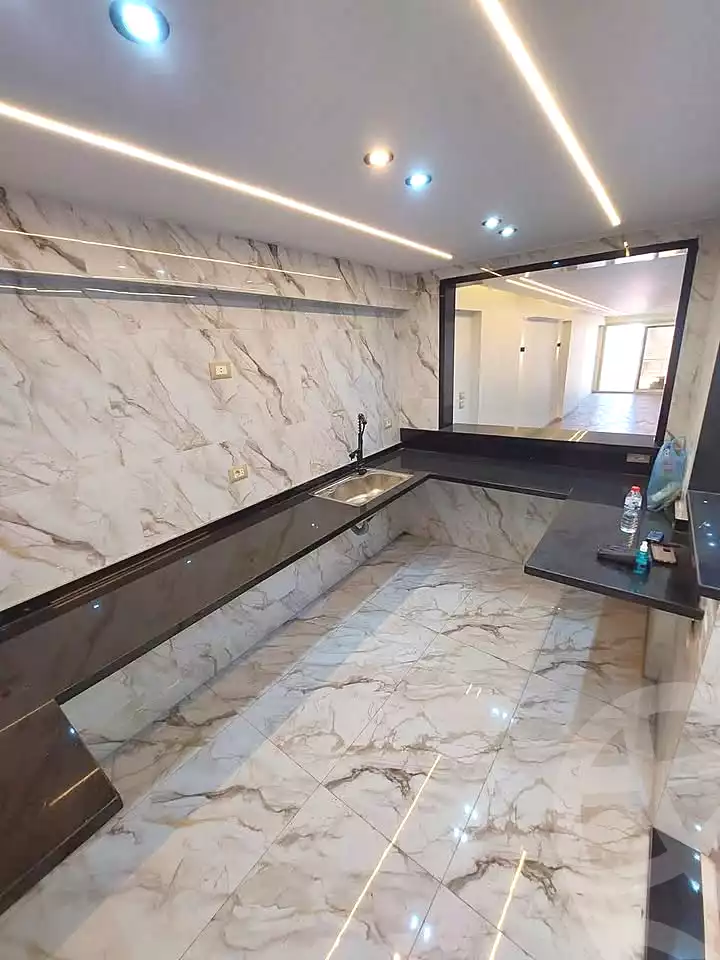 https://aqarmap.com.eg/ar/listing/7202198-for-sale-alexandria-sydy-bshr-sydy-bshr-bhry-shr-mhmwd-l-yswy