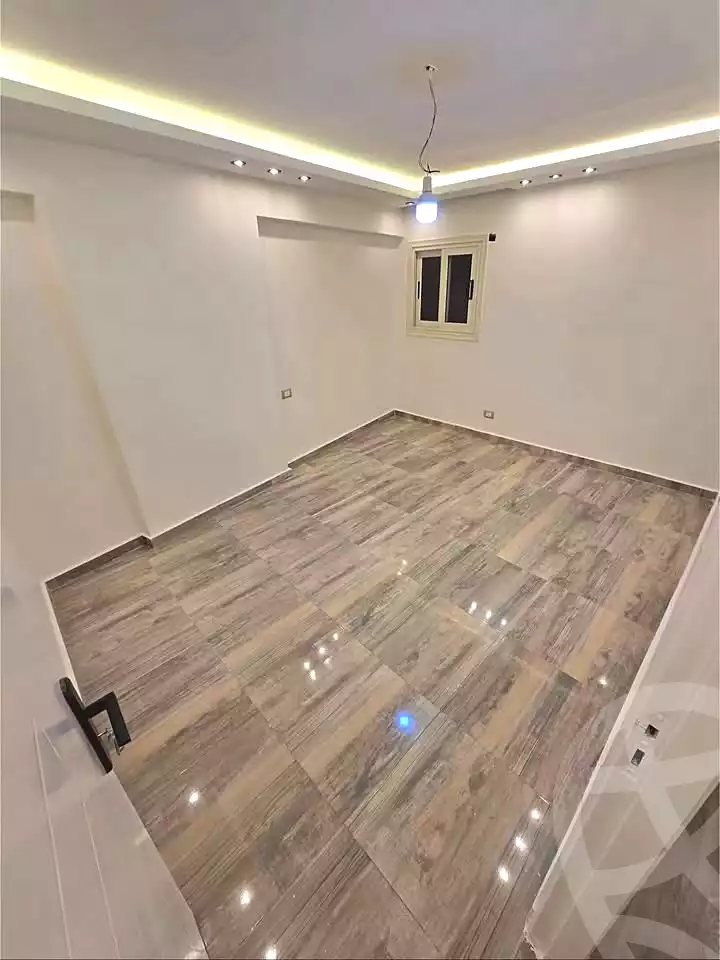 https://aqarmap.com.eg/ar/listing/7202198-for-sale-alexandria-sydy-bshr-sydy-bshr-bhry-shr-mhmwd-l-yswy