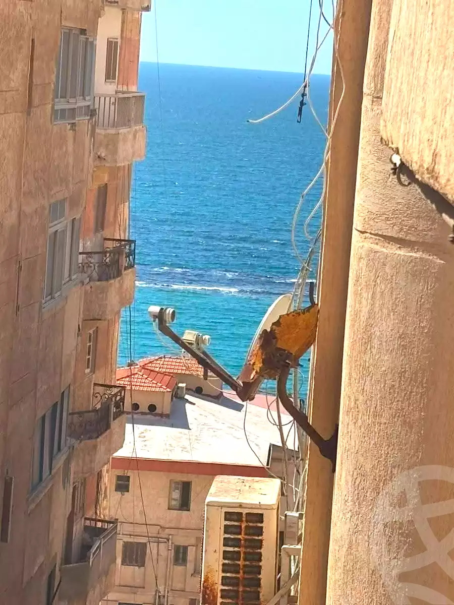 https://aqarmap.com.eg/en/listing/7202261-for-sale-alexandria-el-asafra-43744-st