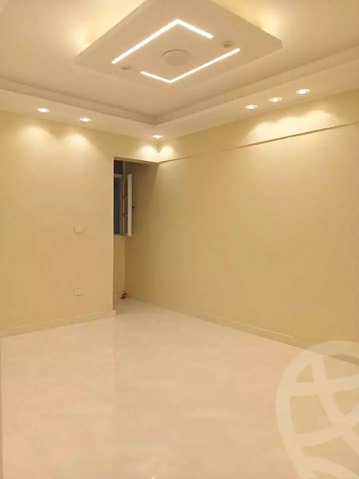 https://aqarmap.com.eg/ar/listing/7202316-for-sale-alexandria-sydy-bshr-sydy-bshr-bhry-gamal-abd-el-nasir-st