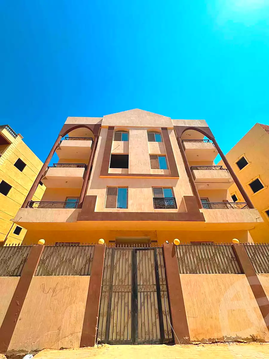 https://aqarmap.com.eg/ar/listing/7202337-for-sale-cairo-badr-city-hai-el-ashgar-featured-neighborhood-el-imam-el-bokhary-st