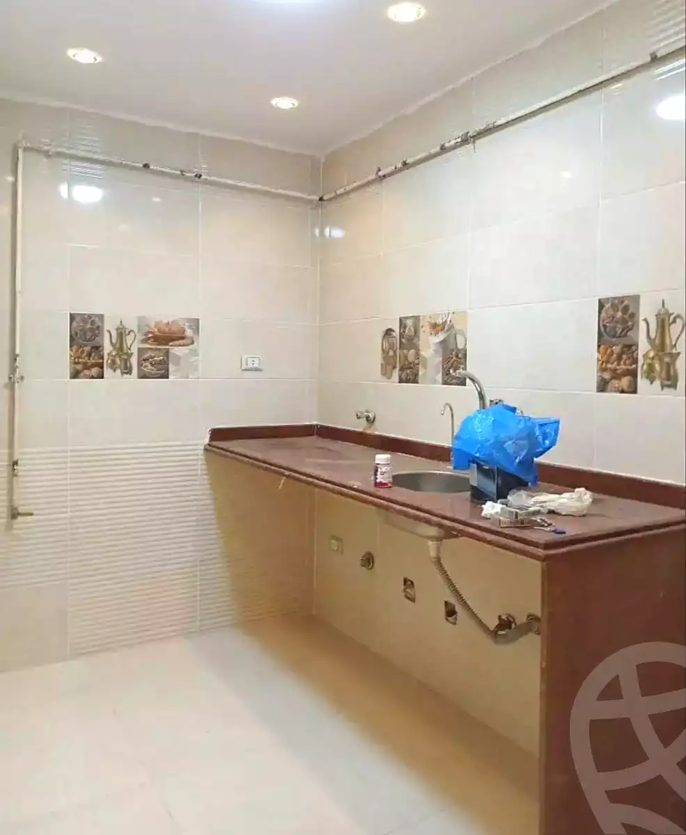 https://aqarmap.com.eg/en/listing/7202380-for-sale-alexandria-sydy-bshr-sydy-bshr-bhry-gamal-abd-el-nasir-st