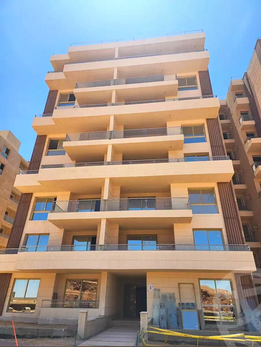 https://aqarmap.com.eg/ar/listing/7202453-for-sale-cairo-new-administrative-capital-r8-tj-msr