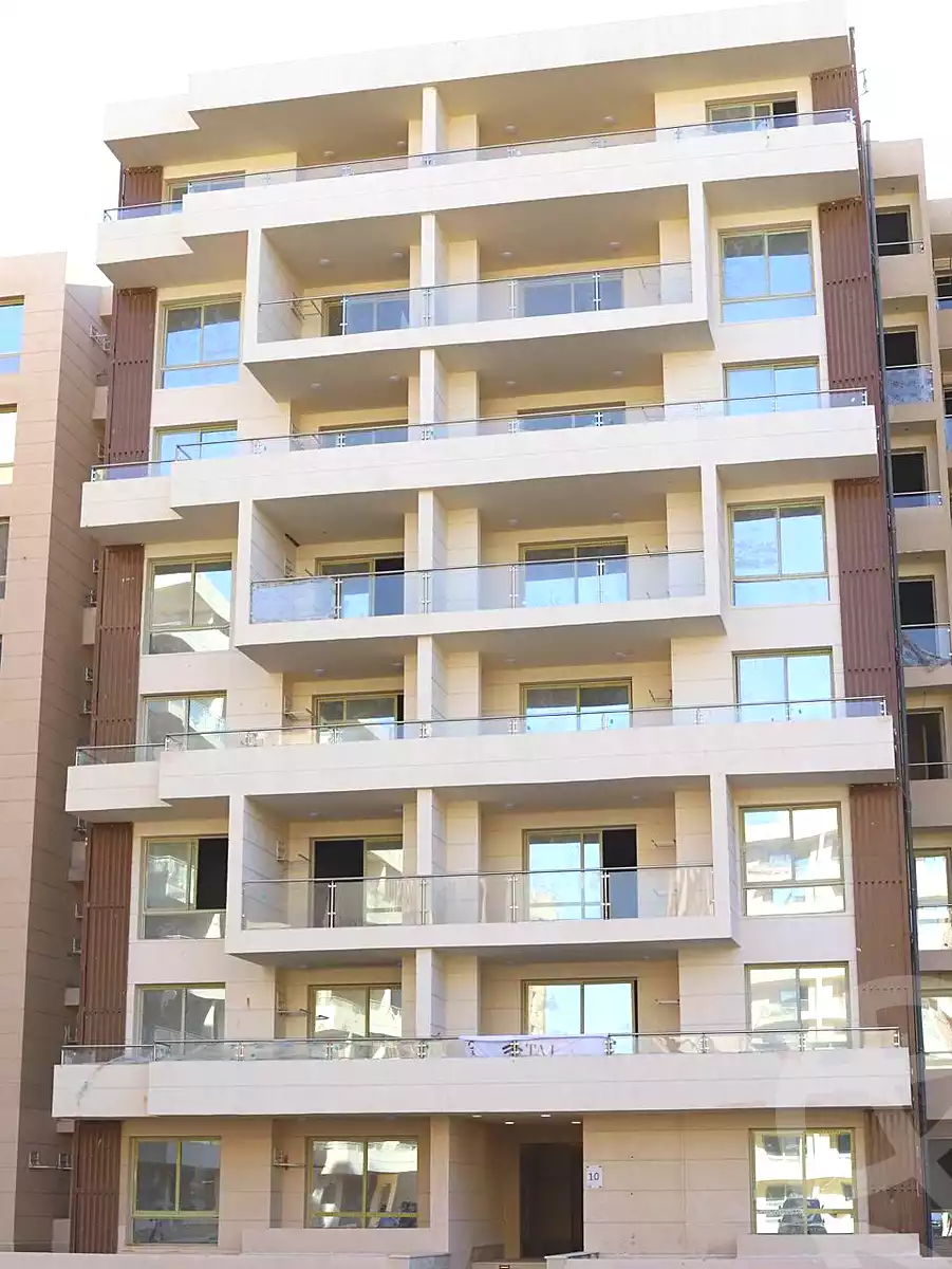 https://aqarmap.com.eg/ar/listing/7202453-for-sale-cairo-new-administrative-capital-r8-tj-msr