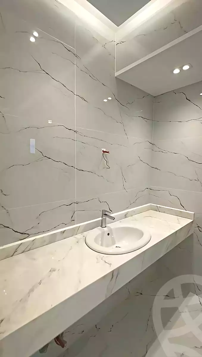 https://aqarmap.com.eg/ar/listing/7202485-for-sale-cairo-el-sheikh-zayed-city-el-hay-eltaseaa-lhy-lts
