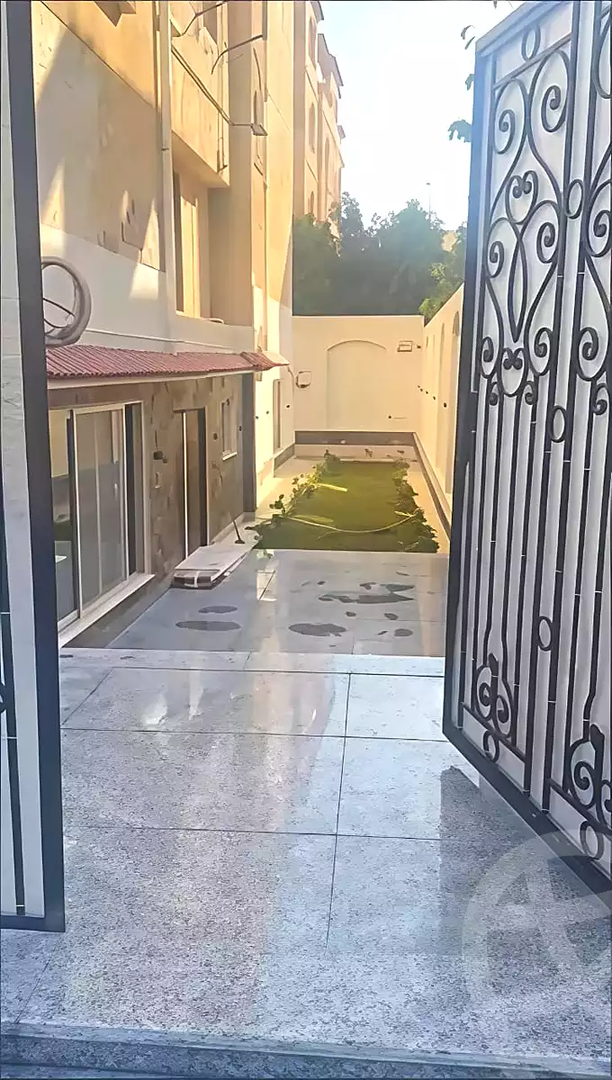 https://aqarmap.com.eg/ar/listing/7202485-for-sale-cairo-el-sheikh-zayed-city-el-hay-eltaseaa-lhy-lts