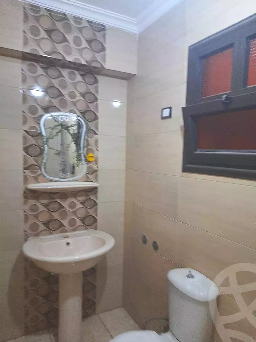 https://aqarmap.com.eg/ar/listing/7202728-for-sale-cairo-helwan-mahmoud-khater-st