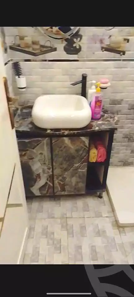 https://aqarmap.com.eg/ar/listing/7202873-for-sale-alexandria-al-agamy-lbytsh-el-hanafeya-st