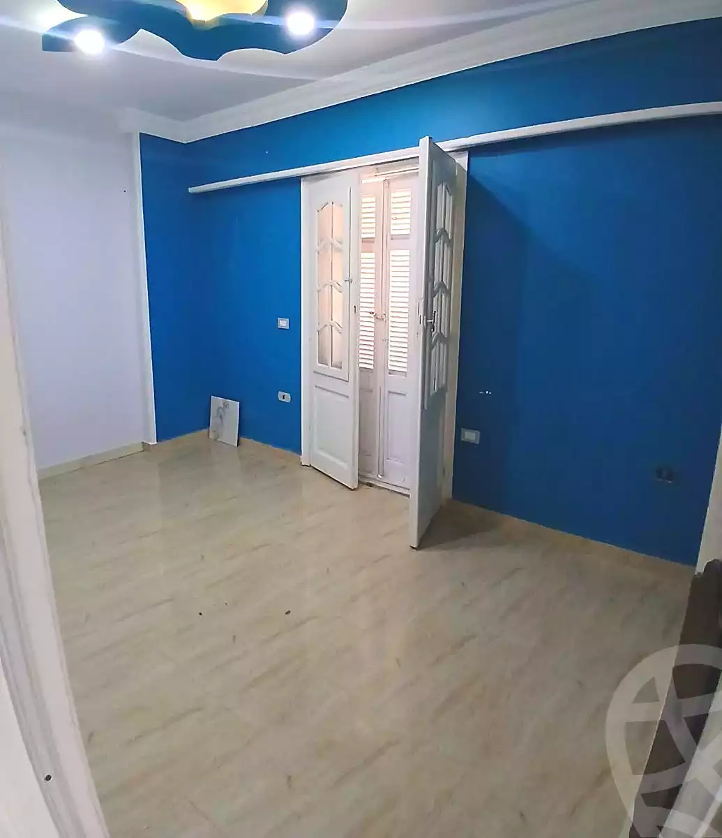 https://aqarmap.com.eg/en/listing/7203081-for-sale-alexandria-lsywf-el-falki