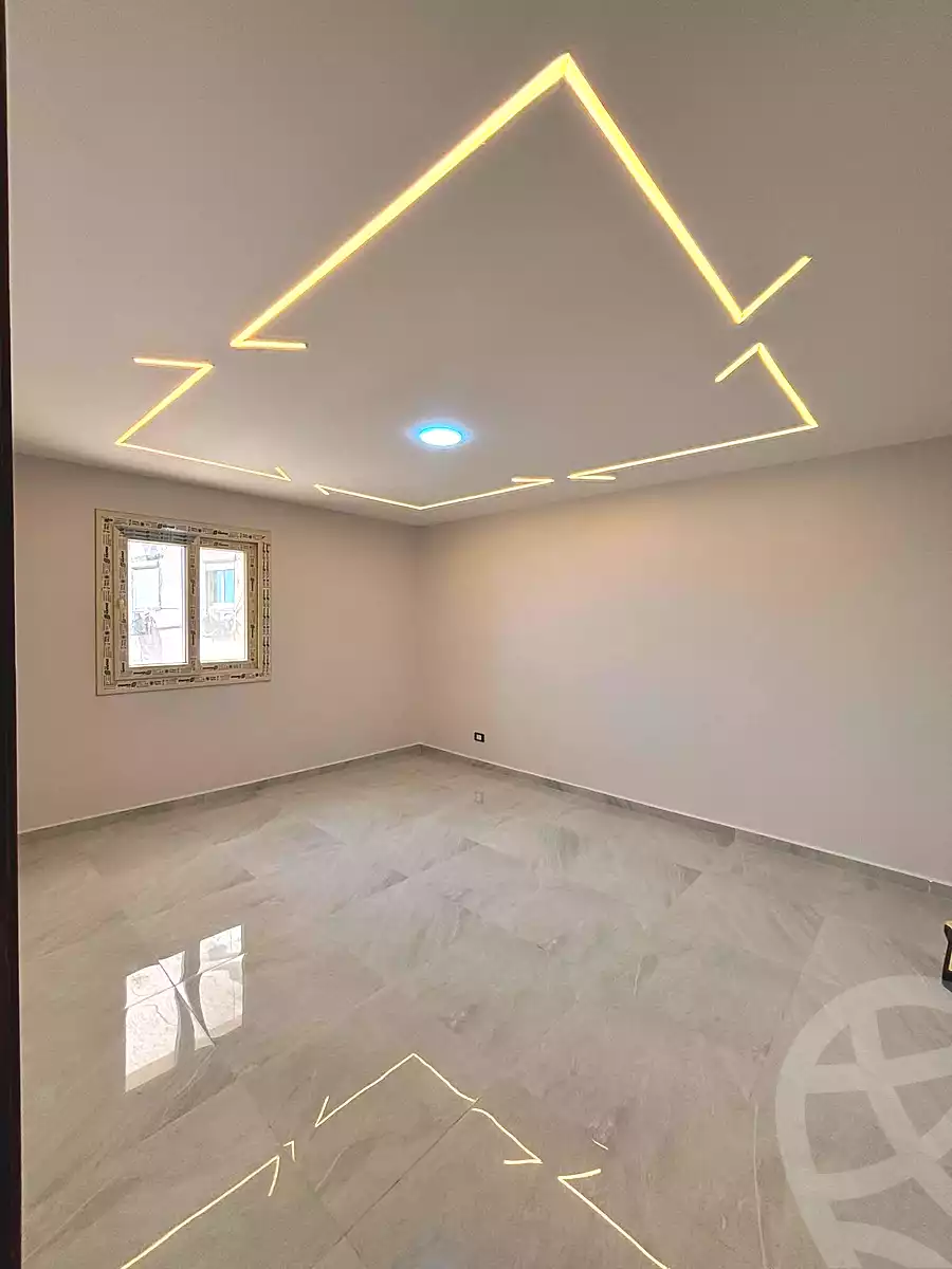https://aqarmap.com.eg/ar/listing/7203532-for-sale-alexandria-miami-amin-khirat-al-ghandour-st
