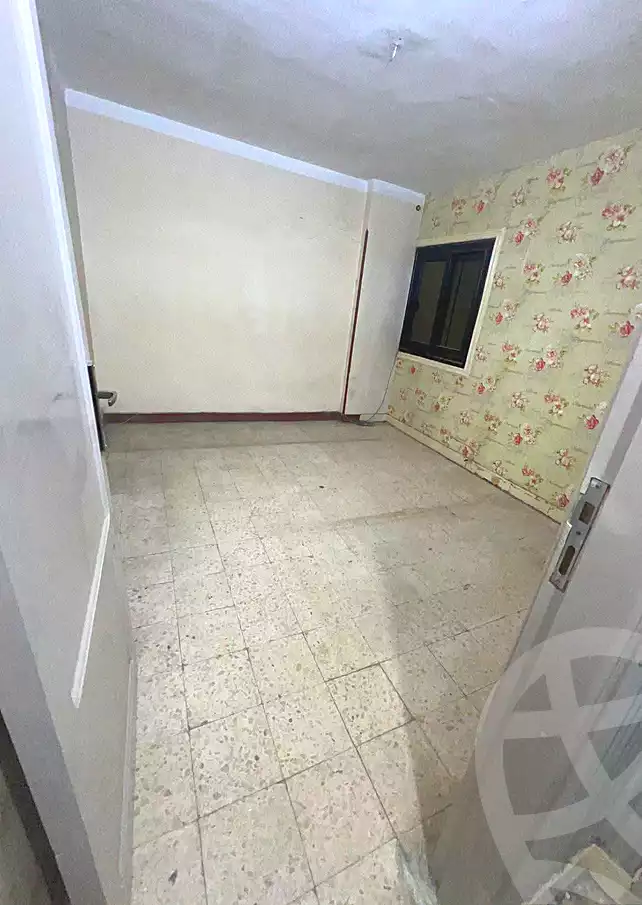 https://aqarmap.com.eg/ar/listing/7204083-for-sale-cairo-helwan-mahmoud-khater-st