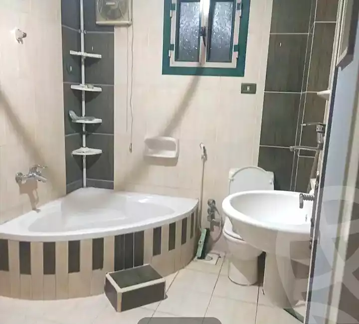 https://aqarmap.com.eg/ar/listing/7204342-for-rent-alexandria-miami-shr-jml-bd-lnsr