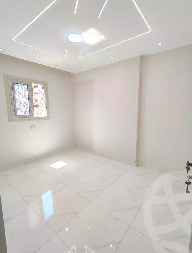 https://aqarmap.com.eg/ar/listing/7204434-for-sale-alexandria-sydy-bshr-sydy-bshr-bhry-shr-mhmwd-l-yswy