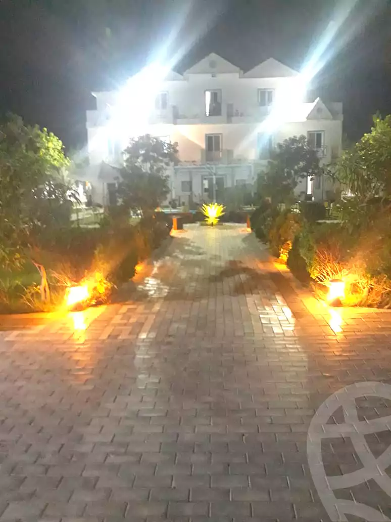 فيلا بـ١٠ غرف نوم في الريف الاوربي، صورة ٥ من ٢٦