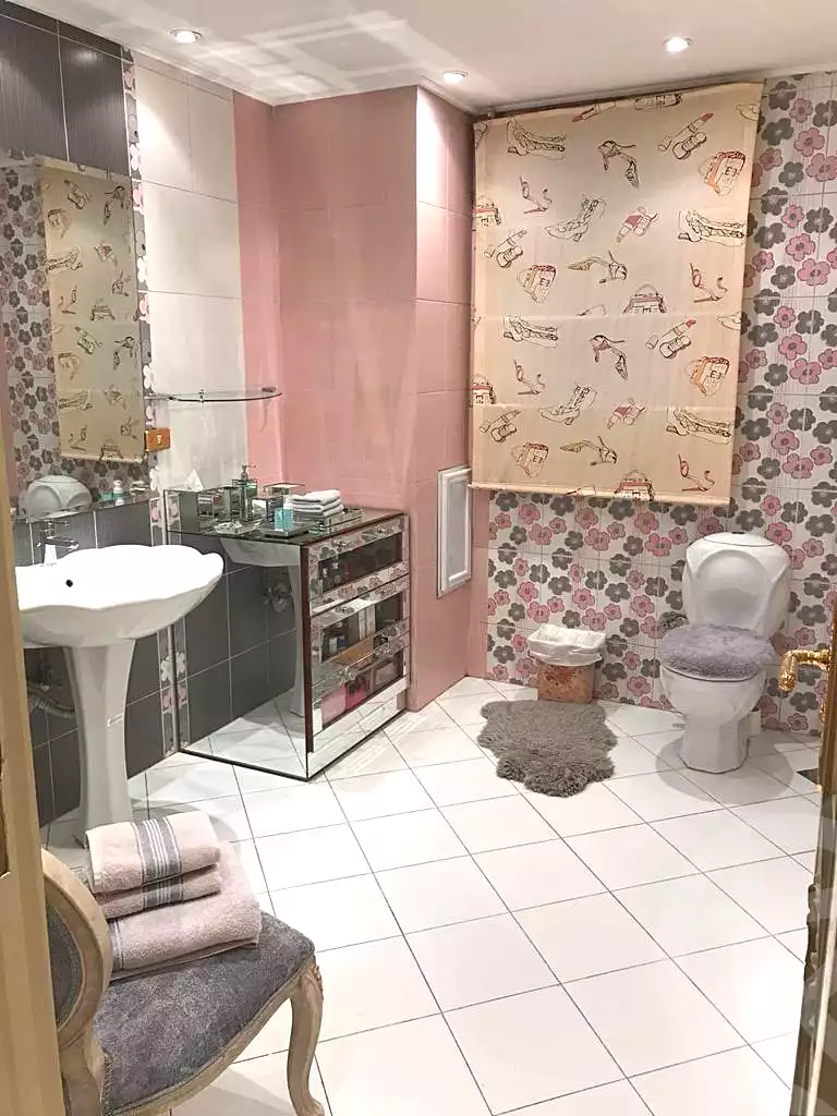 10 BR Villa in City View, photo 12 of 27