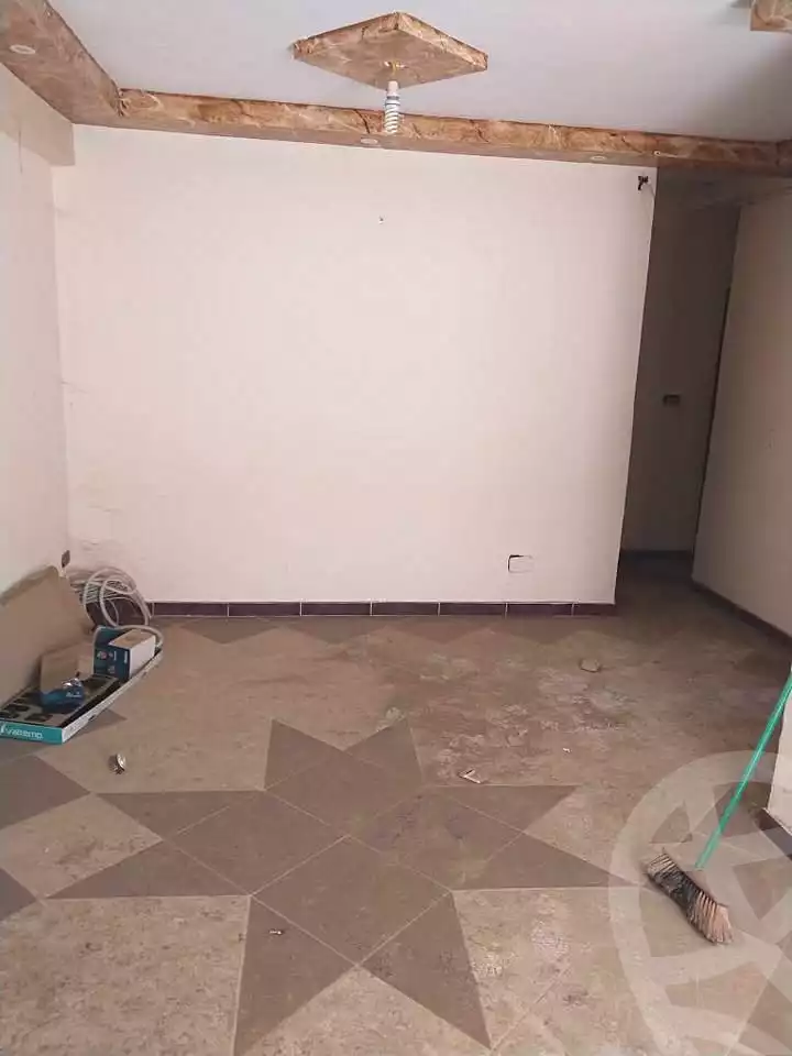 https://aqarmap.com.eg/ar/listing/7204640-for-sale-alexandria-new-miami-eskot