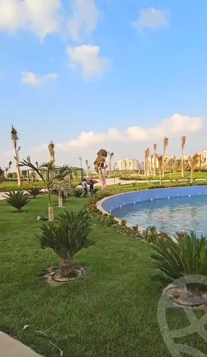 https://aqarmap.com.eg/en/listing/7204712-for-sale-cairo-new-administrative-capital-r7-celia-mntq-l-mrt-1
