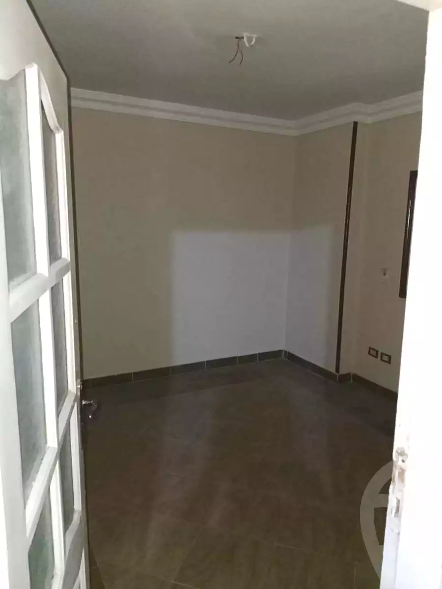 https://aqarmap.com.eg/ar/listing/7204800-for-rent-cairo-helwan-el-ezba-el-qebliah-ragheb-st