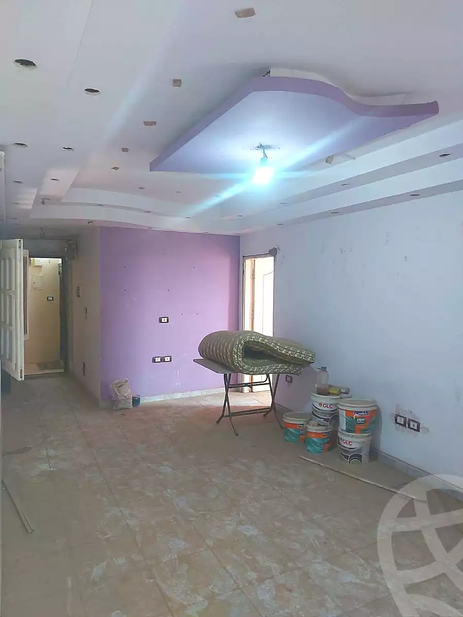 https://aqarmap.com.eg/ar/listing/7204879-for-sale-cairo-helwan-el-shareaa-el-sharby-st