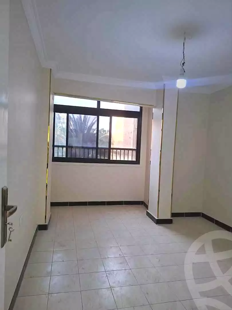 https://aqarmap.com.eg/ar/listing/7204898-for-sale-cairo-helwan-helwan-el-sharkeya-abd-el-rahman-pasha-st