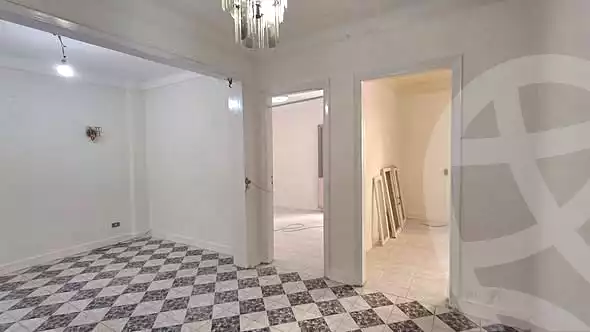 https://aqarmap.com.eg/ar/listing/7204918-for-sale-alexandria-sydy-bshr-sydy-bshr-bhry-shr-mhmwd-l-yswy