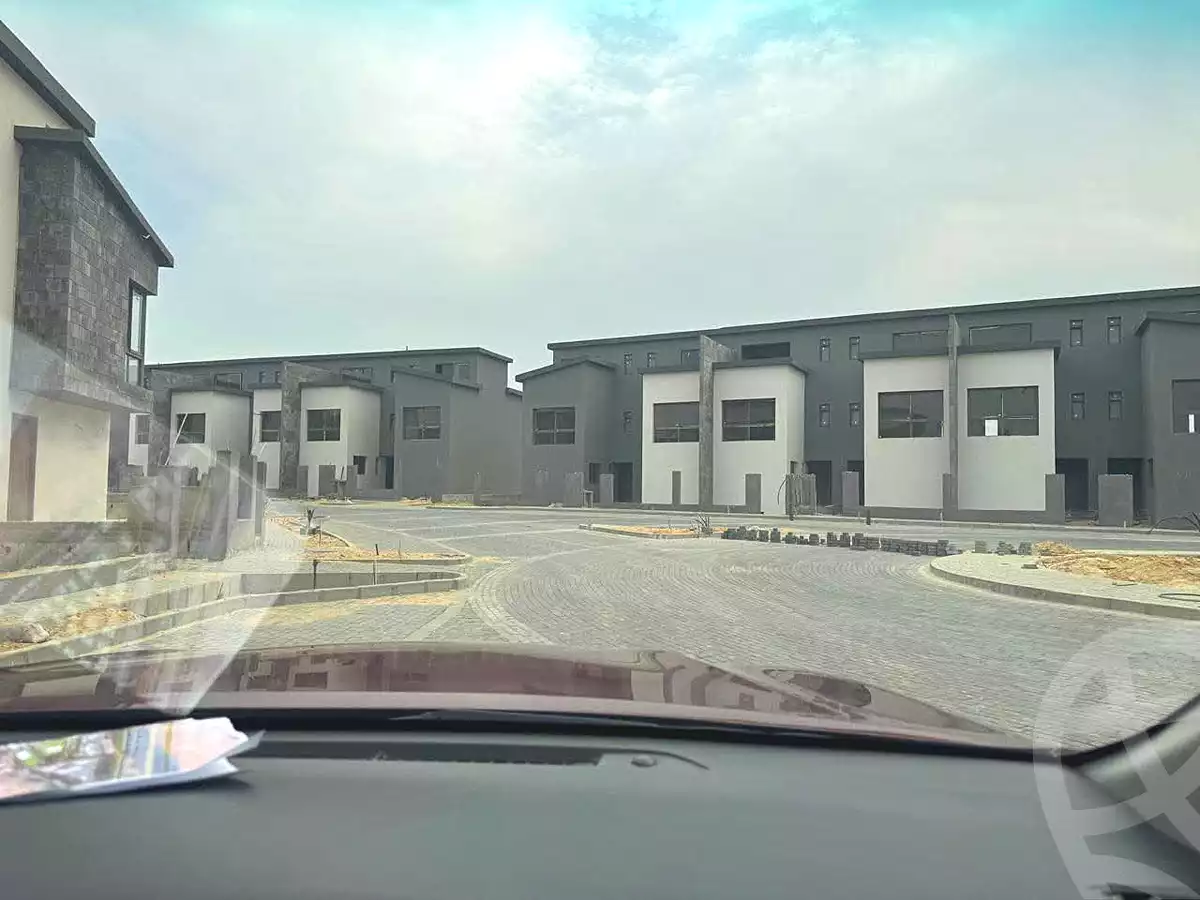 https://aqarmap.com.eg/ar/listing/7205061-for-sale-cairo-new-cairo-compounds-kmbwnd-kryk-twn-il-cazar