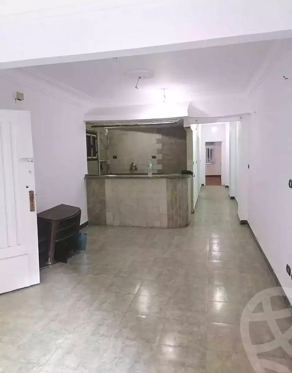 https://aqarmap.com.eg/ar/listing/7205382-for-rent-alexandria-miami-shr-jml-bd-lnsr