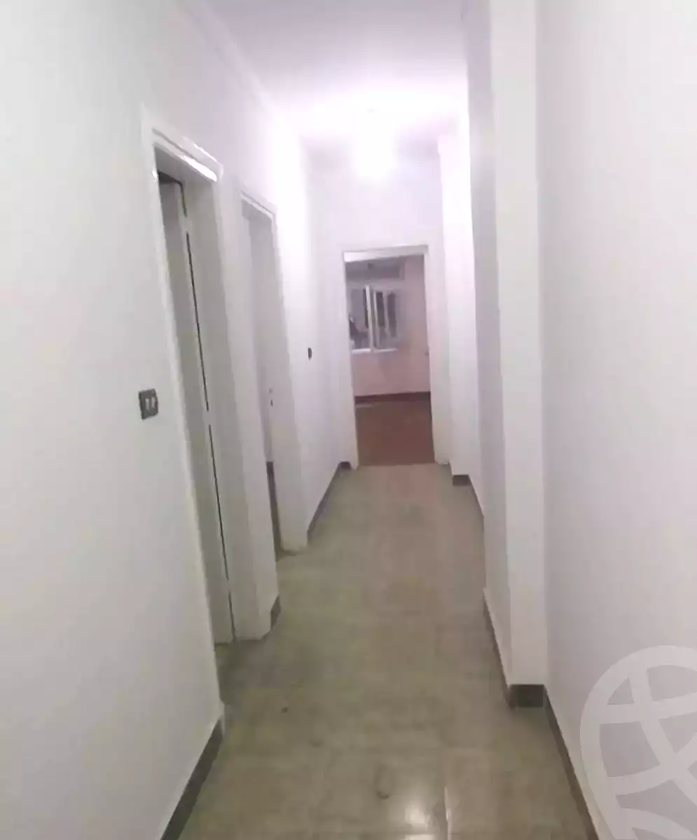 https://aqarmap.com.eg/ar/listing/7205382-for-rent-alexandria-miami-shr-jml-bd-lnsr