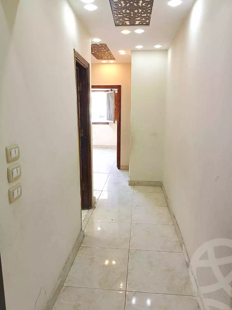 https://aqarmap.com.eg/ar/listing/7205484-for-rent-alexandria-alexandria-marsa-matrouh-rd
