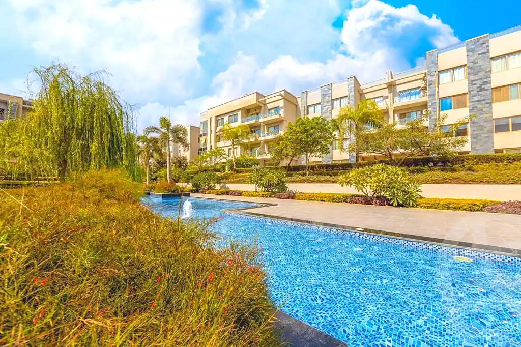 https://aqarmap.com.eg/ar/listing/7205577-for-sale-cairo-new-cairo-compounds-galleria-moon-valley-compound-arabia