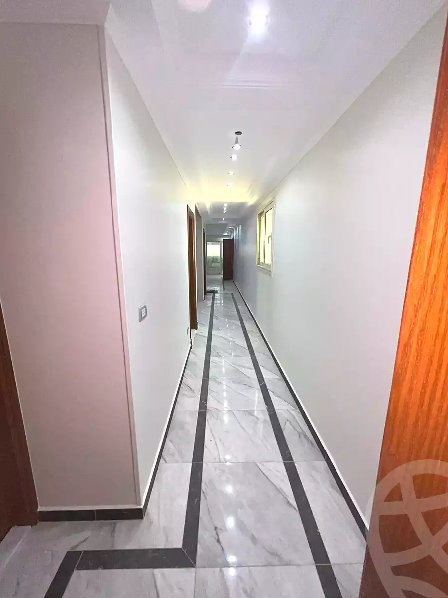https://aqarmap.com.eg/en/listing/7205871-for-rent-cairo-new-cairo-sharq-el-akadamiya-al-tahrir-st