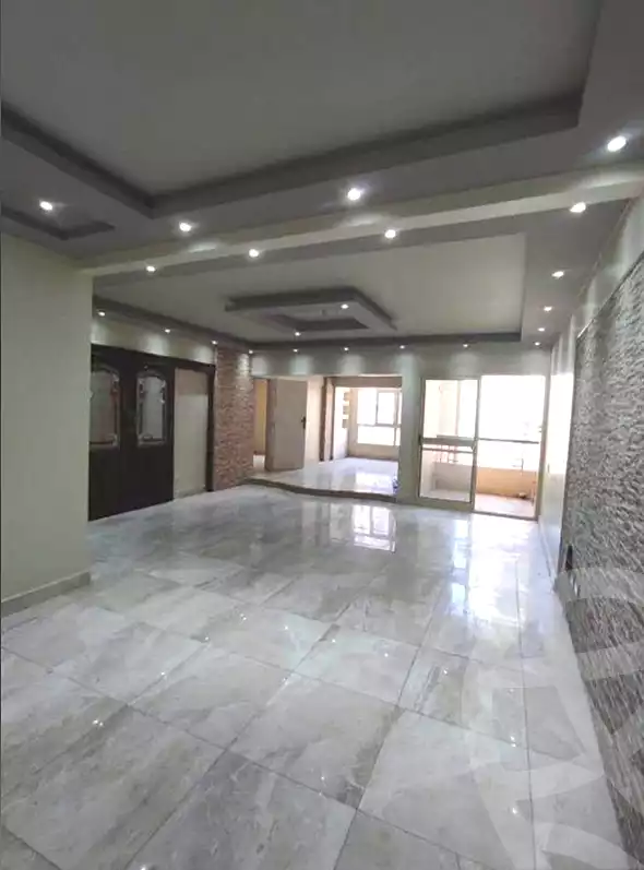 https://aqarmap.com.eg/ar/listing/7205968-for-rent-alexandria-moharram-bey