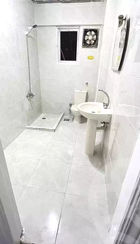 https://aqarmap.com.eg/en/listing/7205979-for-rent-alexandria-sydy-bshr-sydy-bshr-bhry-shr-mhmwd-l-yswy