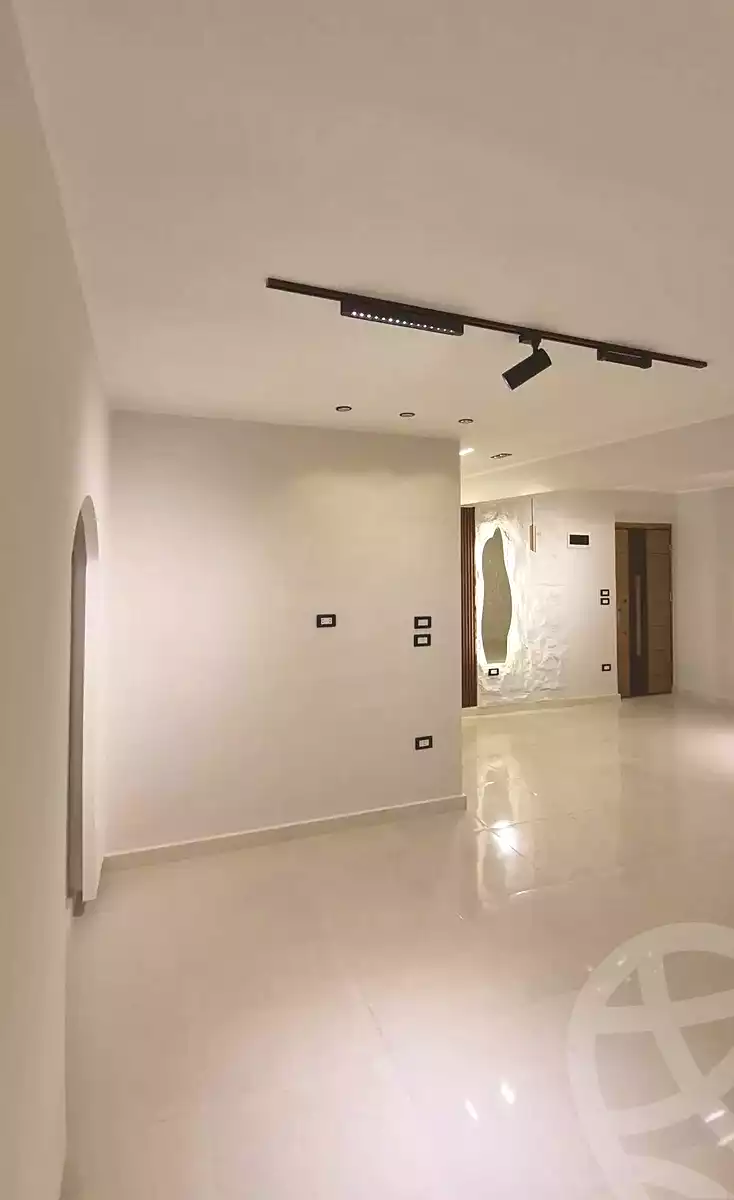 https://aqarmap.com.eg/ar/listing/7206014-for-sale-alexandria-lsywf-el-falki