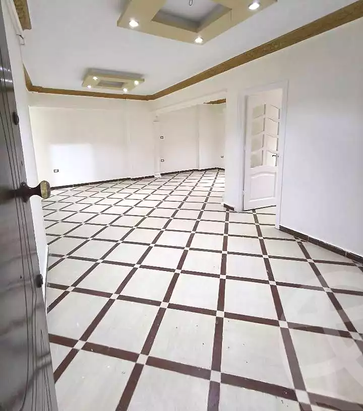 https://aqarmap.com.eg/ar/listing/7206080-for-sale-alexandria-lsywf-el-falki