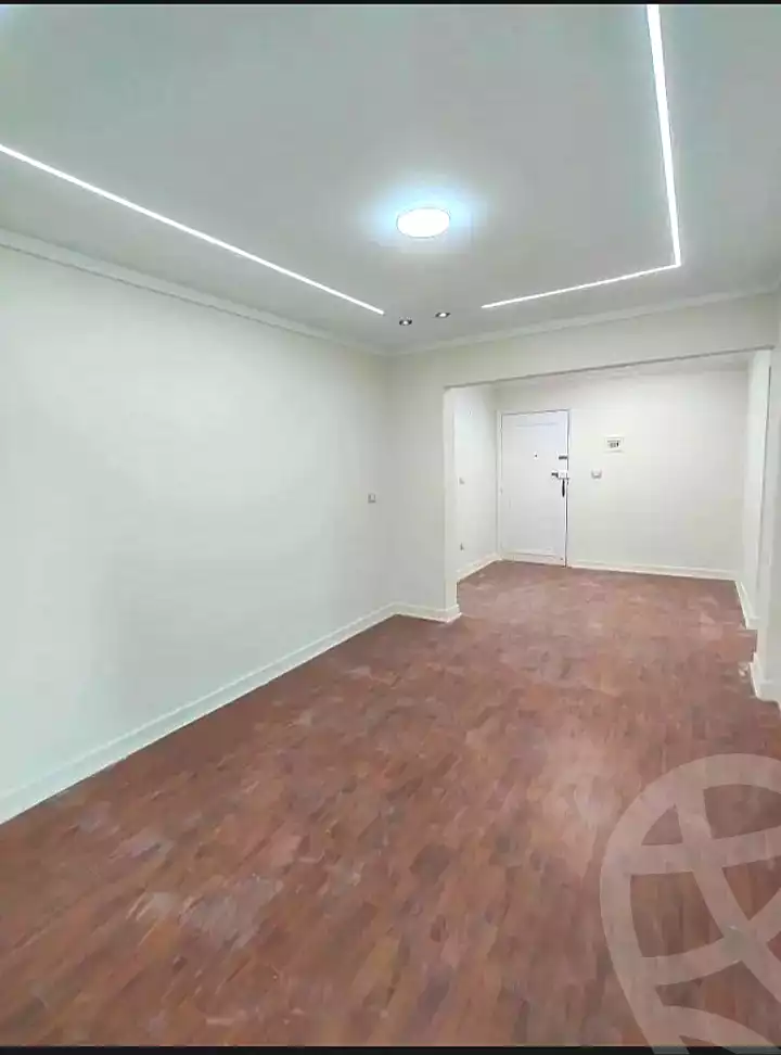 https://aqarmap.com.eg/ar/listing/7206159-for-rent-alexandria-miami-iskandar-ibrahim-st